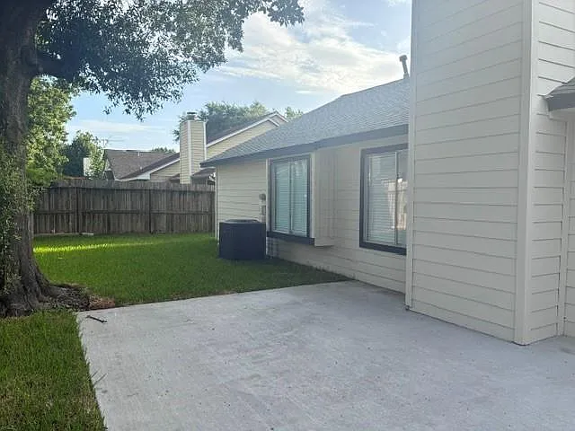 3230 Meadway Dr — Photo 12