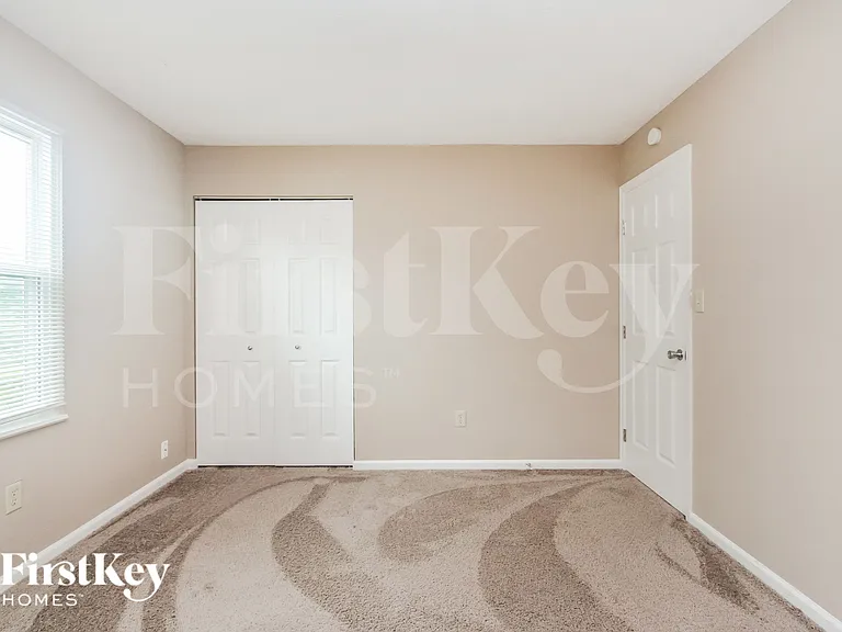 1433 Hunters Ln — Photo 13