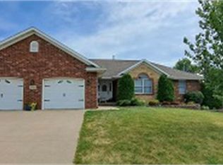 2364 Antler Ridge Dr, Asbury, IA 52002
