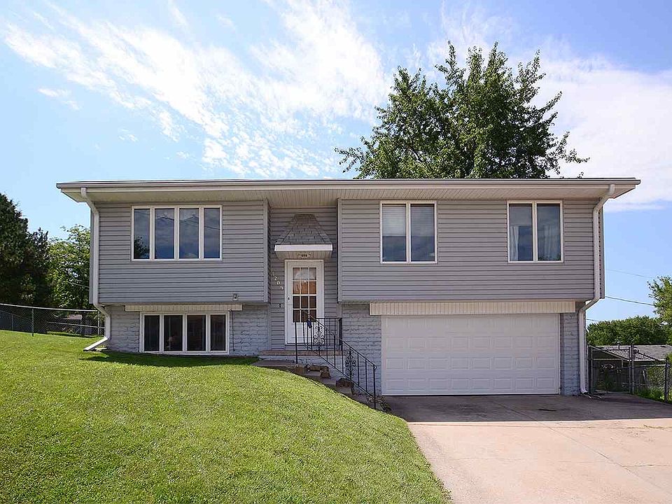 1st image of 5205 Red Rock Cir