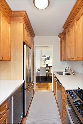 Sold by Real Direct | media 8