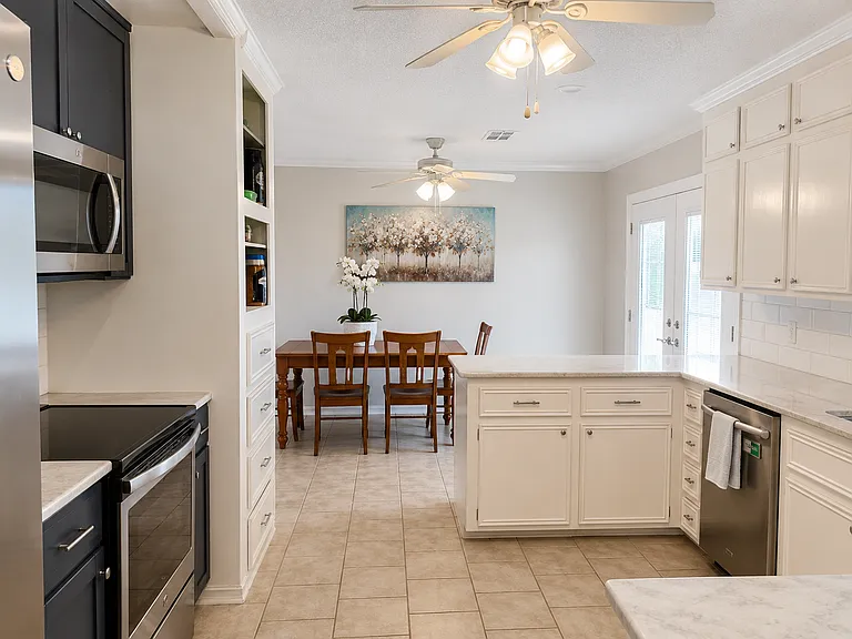 1407 Skrivanek Ct — Photo 5