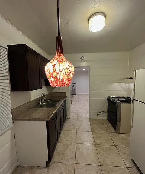 4285 1/2 Mobley Ave — Photo 4