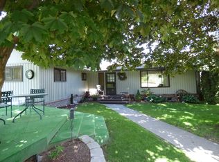 146 Golden Rd, Oroville, WA 98844