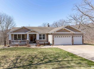 20477 E 200th St, Coal Valley, IL 61240