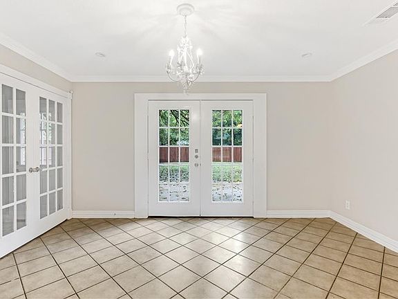 2nd image of 1087 Fairmeadows Cir