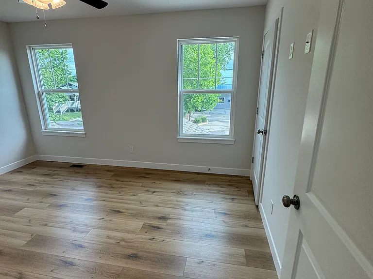 112 E Forest Ave #100 — Photo 10