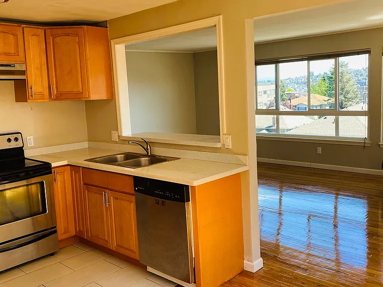 1226 Taylor Ave N #1 — Photo 17