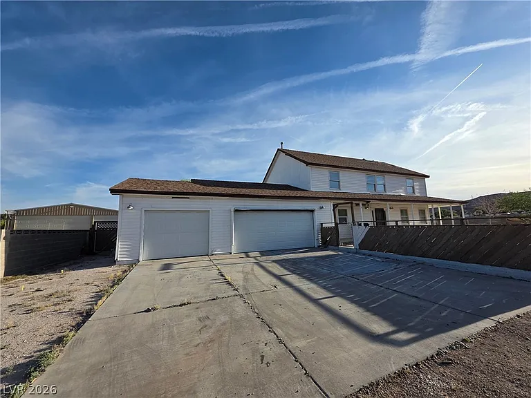 1590 Mustang Dr — Photo 4