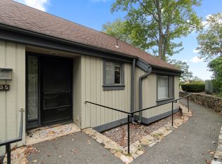 173 Heritage Vlg #B, Southbury, CT 06488