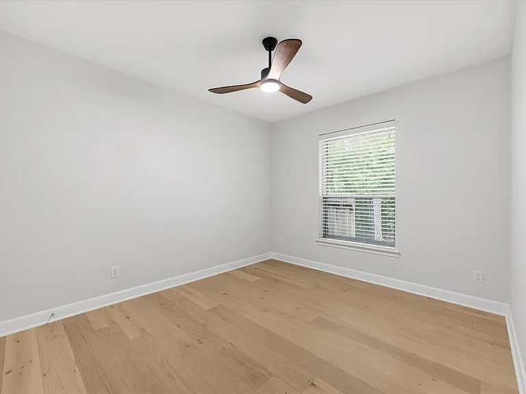 226 Jade Point — Photo 27
