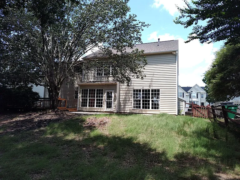 4018 Manor House Dr — Photo 34