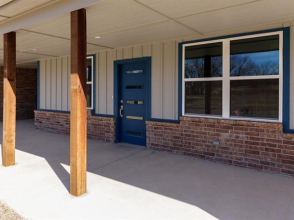 4th image of 306 Kirks Holw