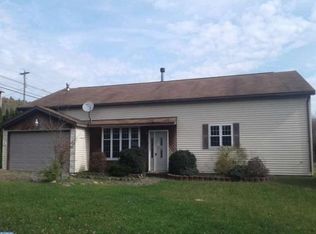 3236 Summer Valley Rd, New Ringgold, PA 17960