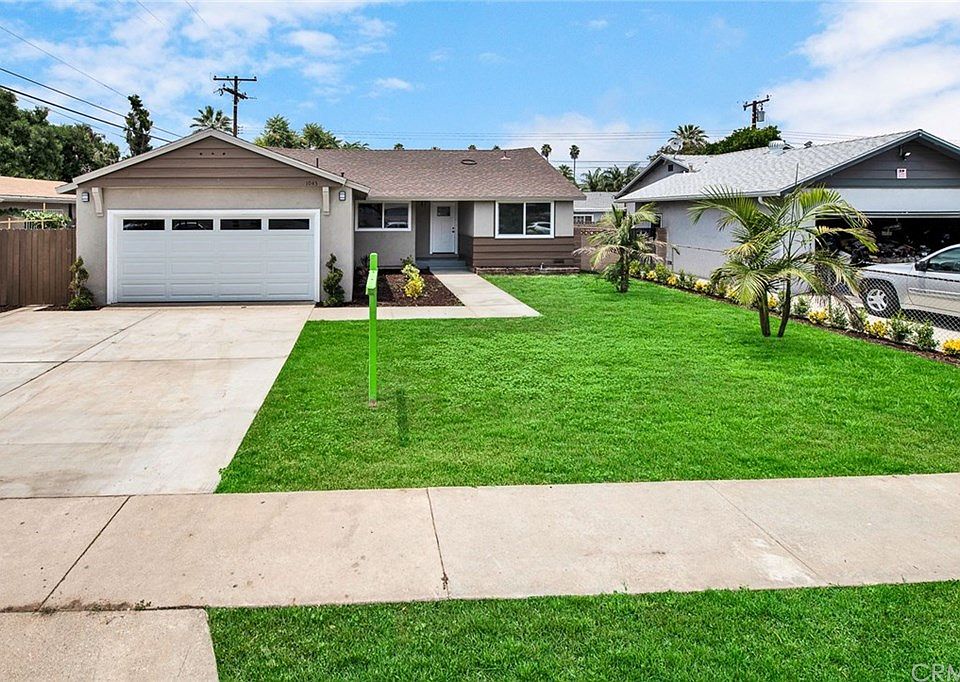 1st image of 1043 Sandia Ave