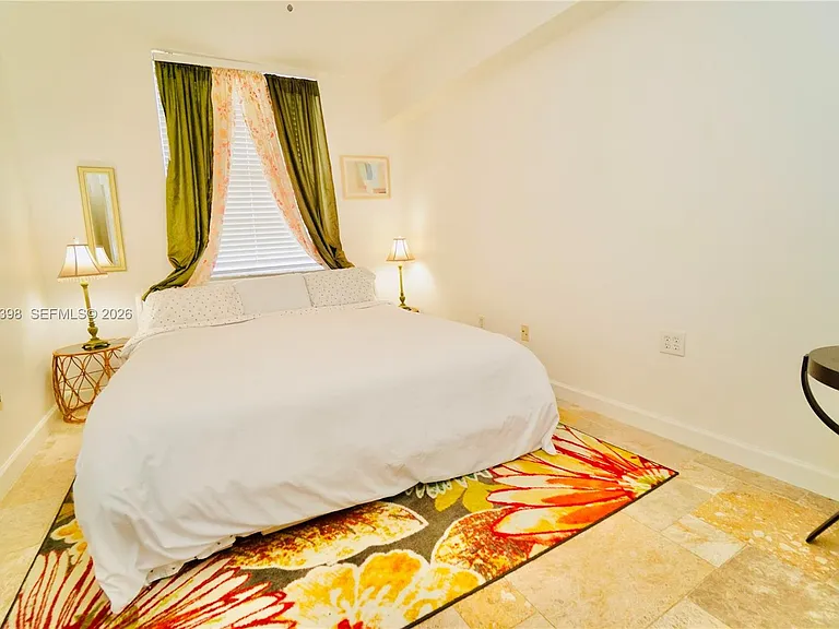 1900 Van Buren St #118B — Photo 11
