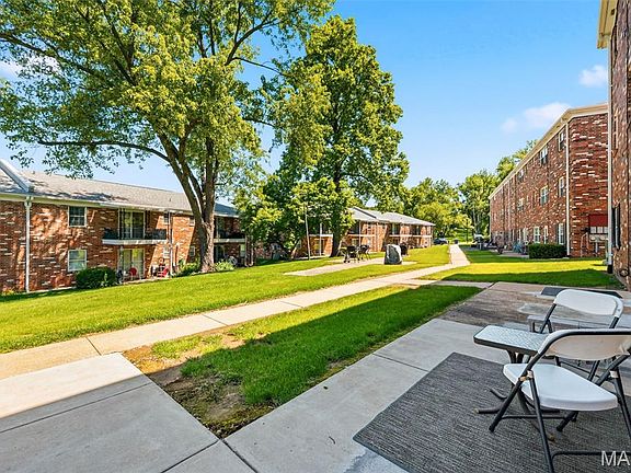 3rd image of 3129 Roger Williams Dr APT A