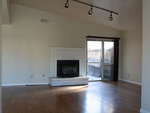 3rd image of 719 Brandywine Dr