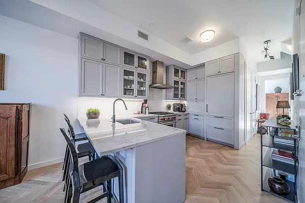 Sold by Compass | media 19