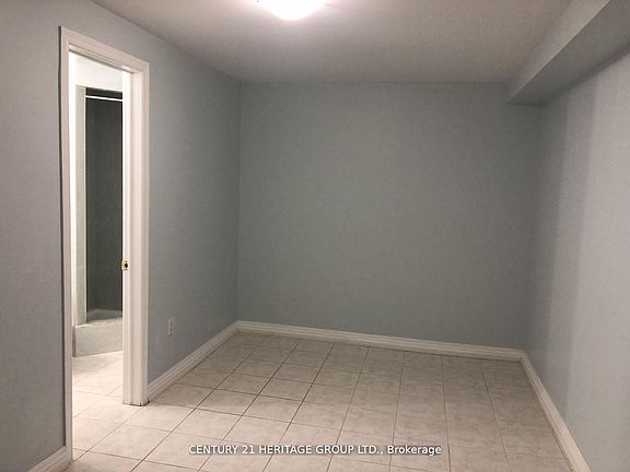 5th image of 16 Cartmel Dr APT 2