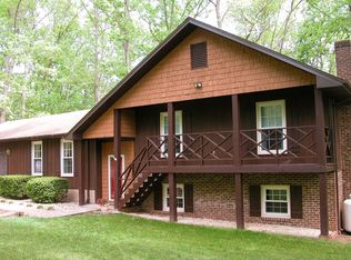 10404 Johnson Dr, Manassas, VA 20110