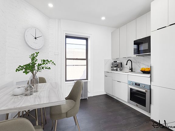 4th image of 247 E 10th St APT 7