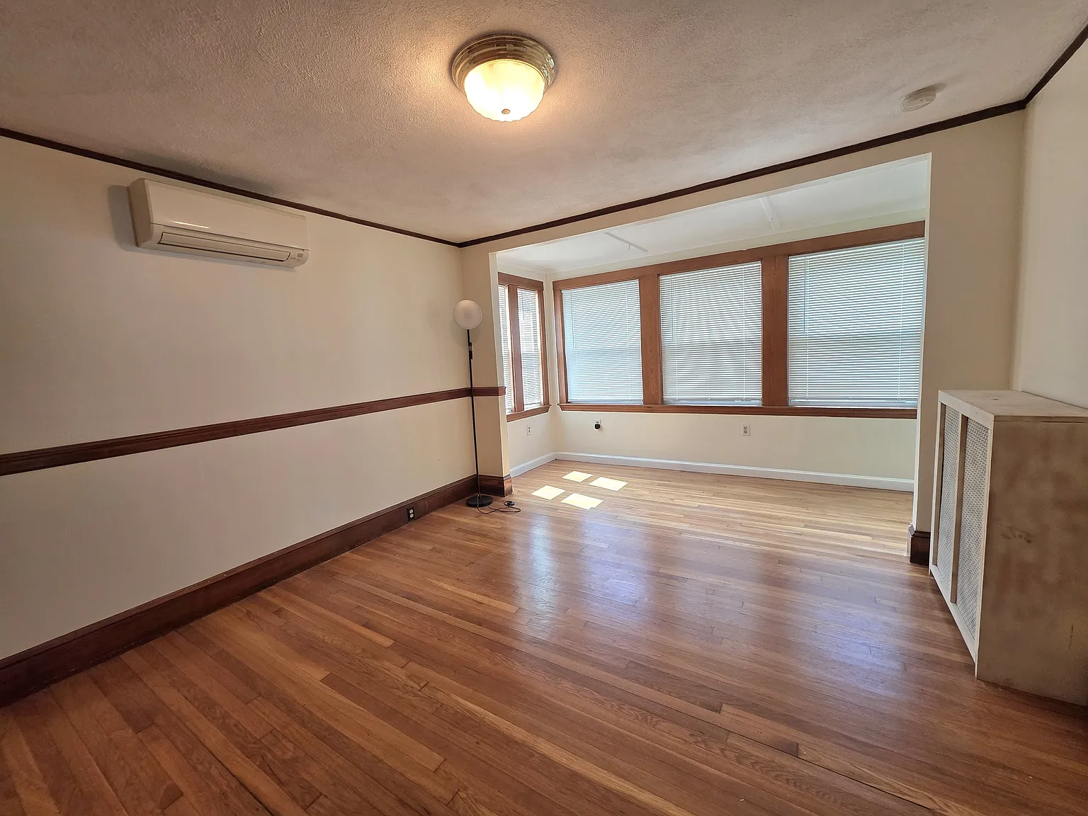 3 bed, $3,000 — Photo 3