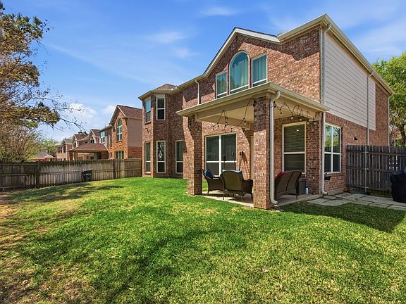 3rd image of 6625 Hayling Way