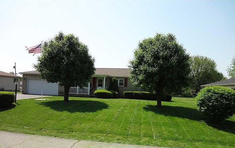 1st image of 813 W 8th St
