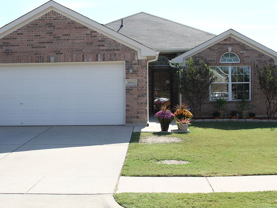 1st image of 8950 Winding River Dr