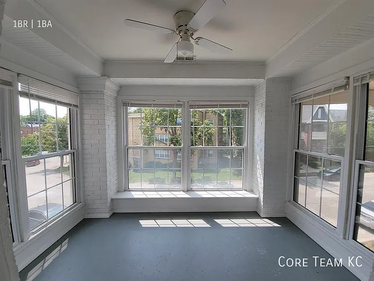 4327 Mercier St #4329-2S — Photo 3