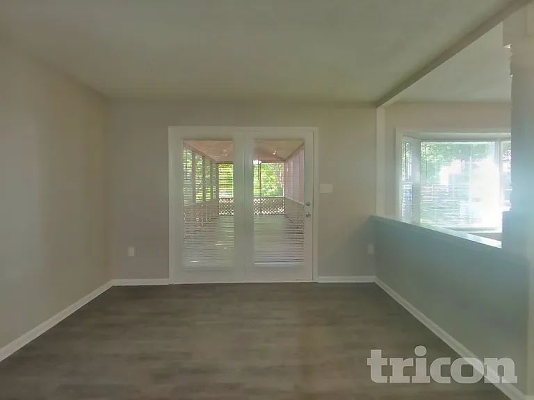 4326 Hazlitt Ct — Photo 3