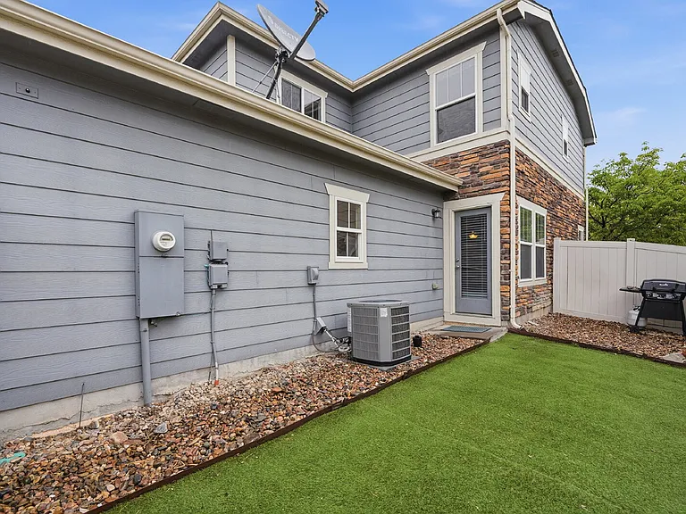 10448 Garland Dr — Photo 13