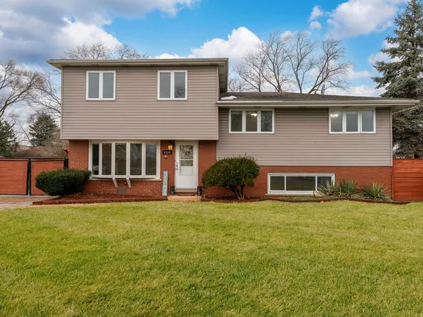 8306 S 82nd Ave, Justice, IL 60458