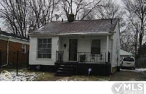 9220 Sussex Photo 3-22-13.jpg