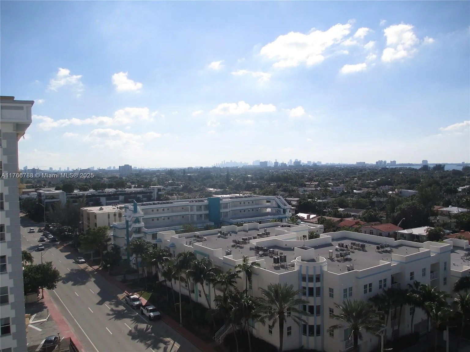 The Waverly At Surfside B — Photo 1