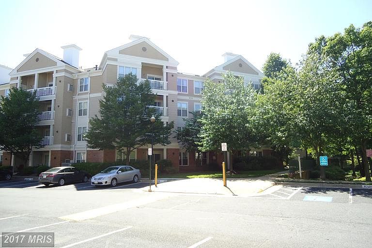 1st image of 2204 Westcourt Ln APT 310