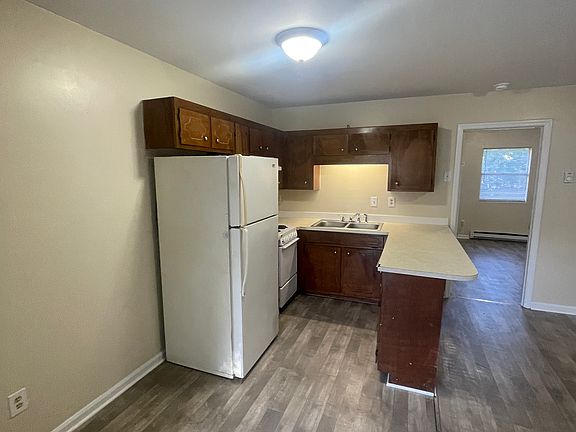 5th image of 2220 N Fayetteville St APT Aa