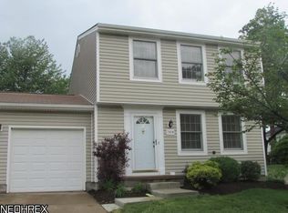 7389 N Chestnut Commons Dr UNIT D, Mentor, OH 44060