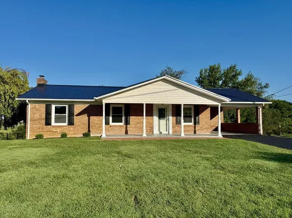 105 Greenhaven Dr, Galax, VA 24333