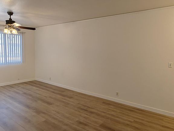 4th image of 2557 W ROSE Lane #204