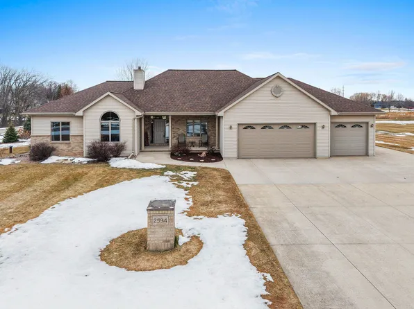 2594 Misty River Ln, De Pere, WI 54115