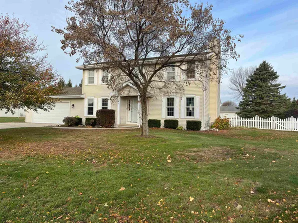 2016 Couples Ct, New Franken, WI 54229