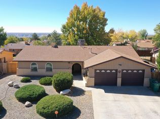 615 E 39th St, Farmington, NM 87401