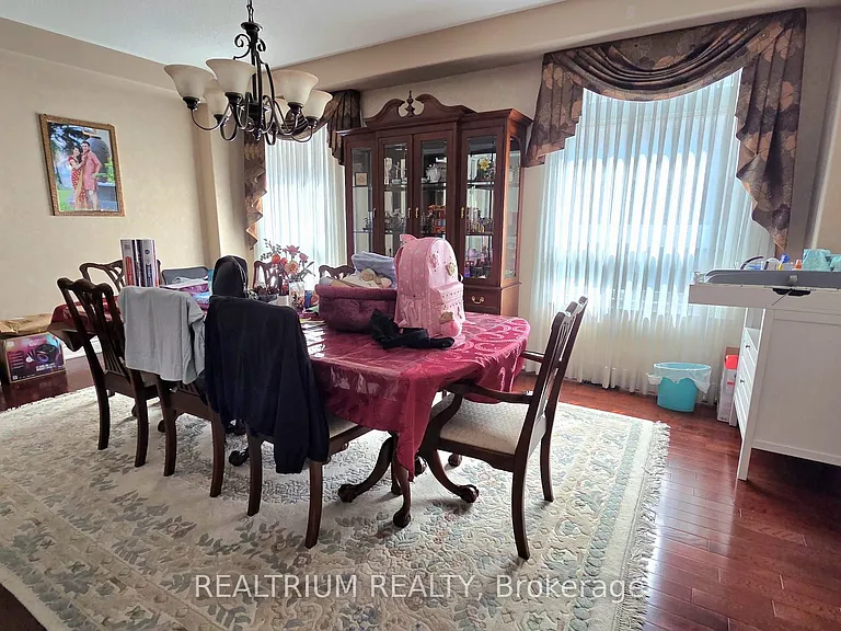 63 Westminster Cir — Photo 6