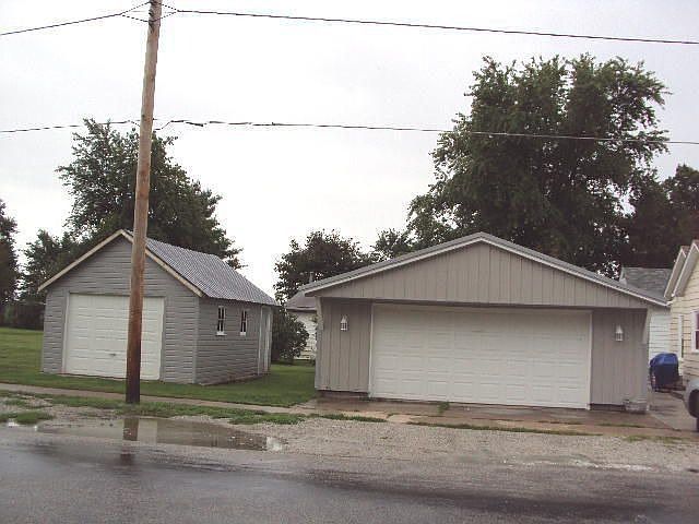 2nd image of 1902 17th St