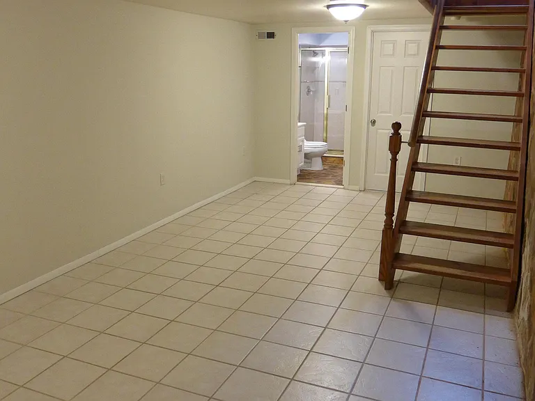 713 Portland St — Photo 13