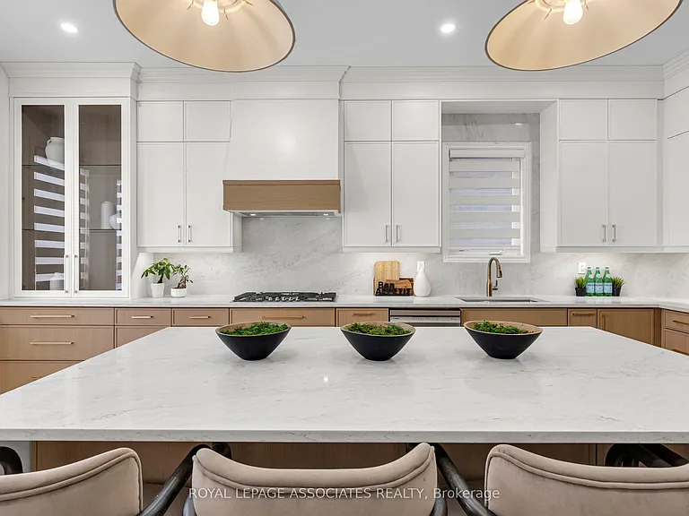 2215 Beckman Cres #UPPER — Photo 21