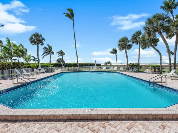 220 Seaview Ct APT 413, Marco Island, FL 34145