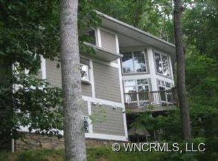 35 Bartlett Mountain Rd, Asheville, NC 28805